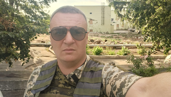 Військова медицина людяніша за цивільну: Дмитро Макаров про війну, службу та життя